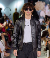 Noir Bomber