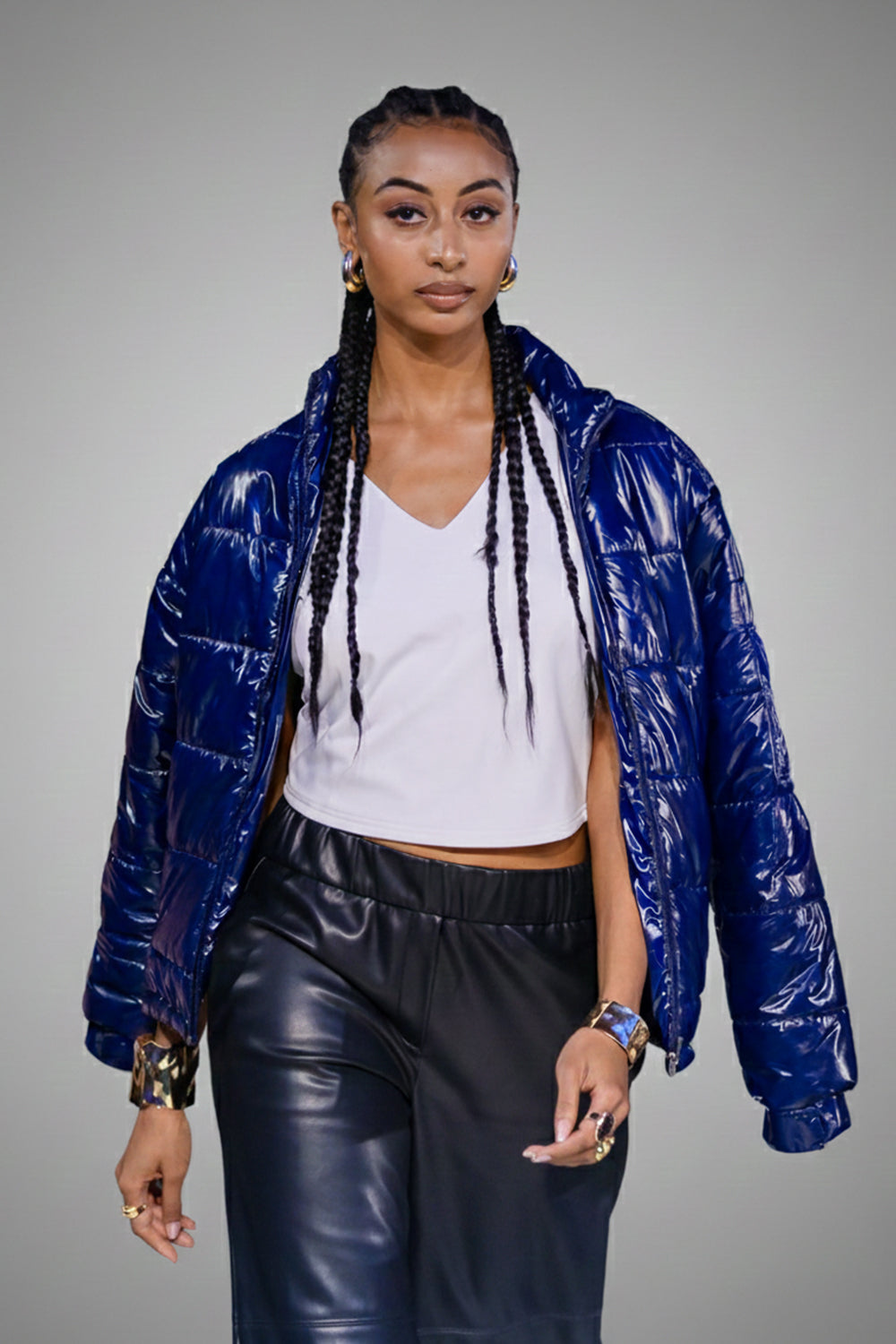 Navy Voyager™ Glossy Puffer Jacket – Lightweight Travel Winter Coat