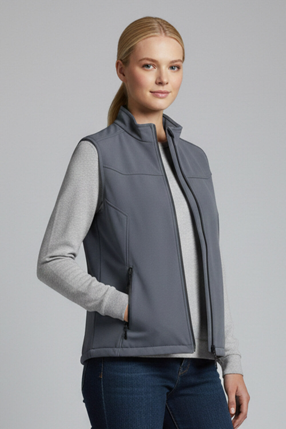 AeroFlex Women’s Lightweight Softshell Vest – Gray
